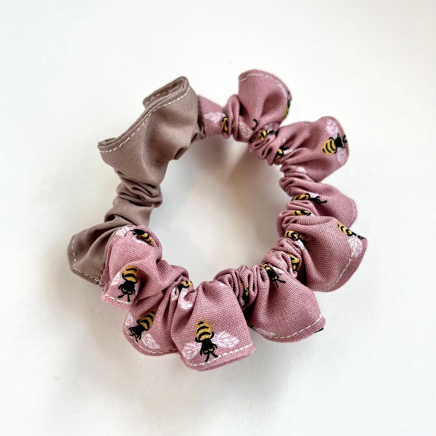 Scrappy Scrunchie | Bees