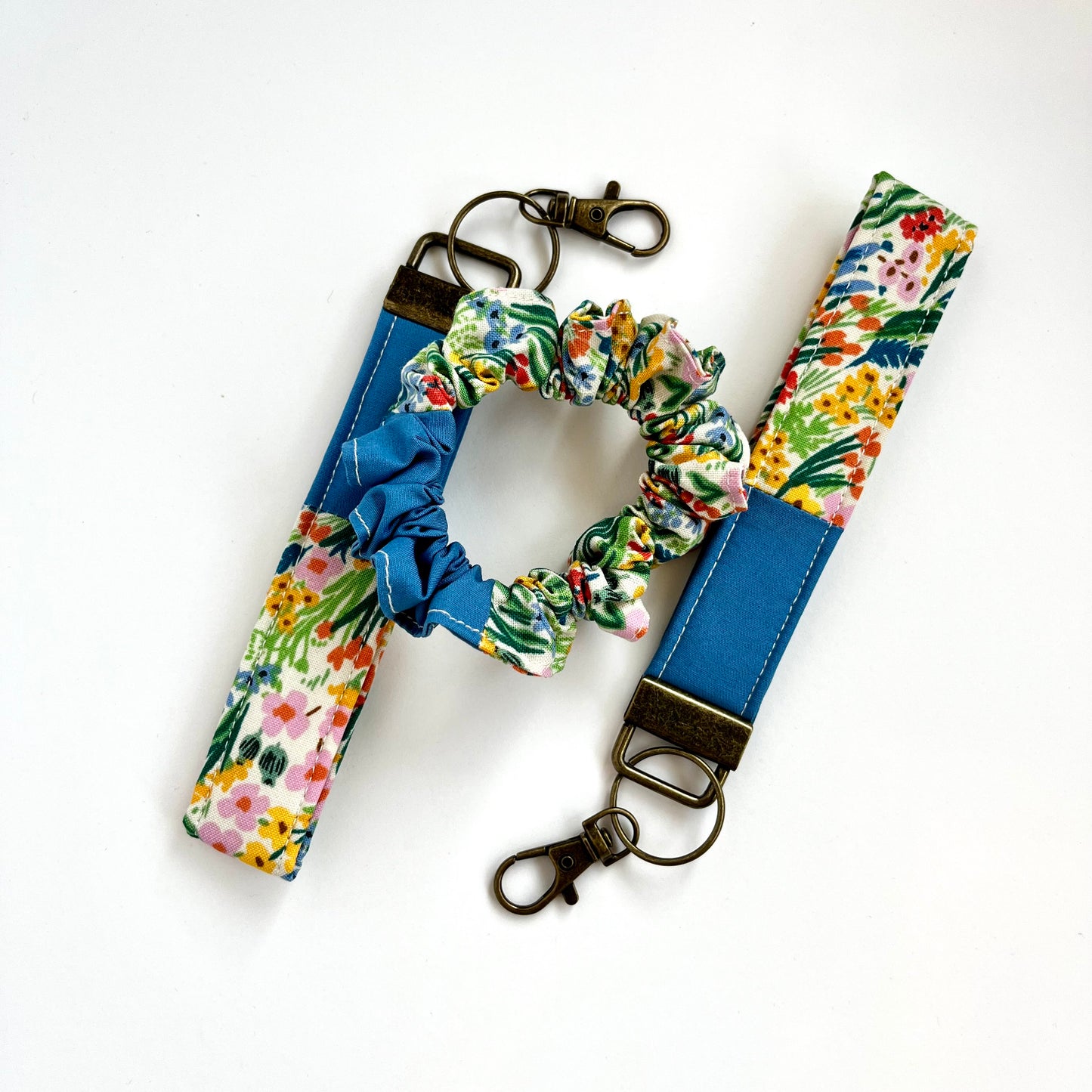 Scrappy Key Fob | Field of Flowers