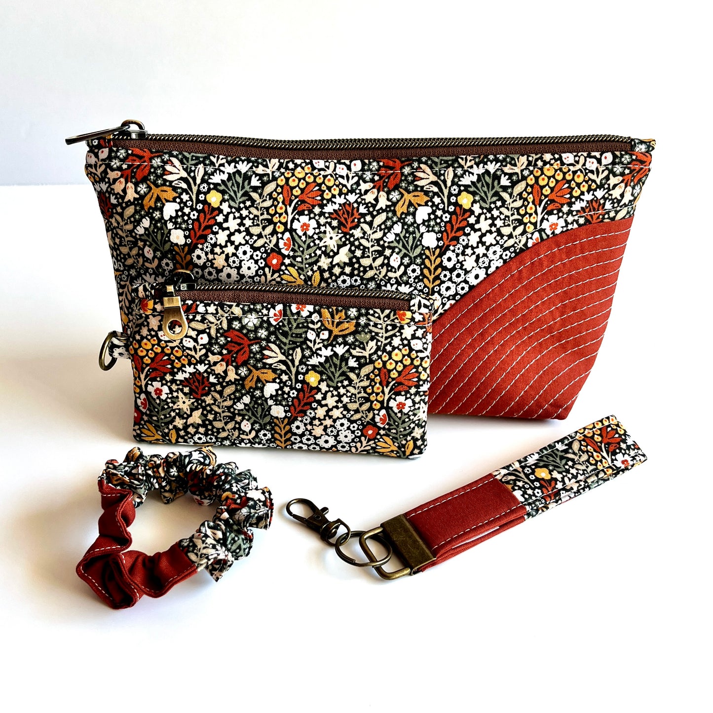 The Traveler Bag | Fall's Last Flowers