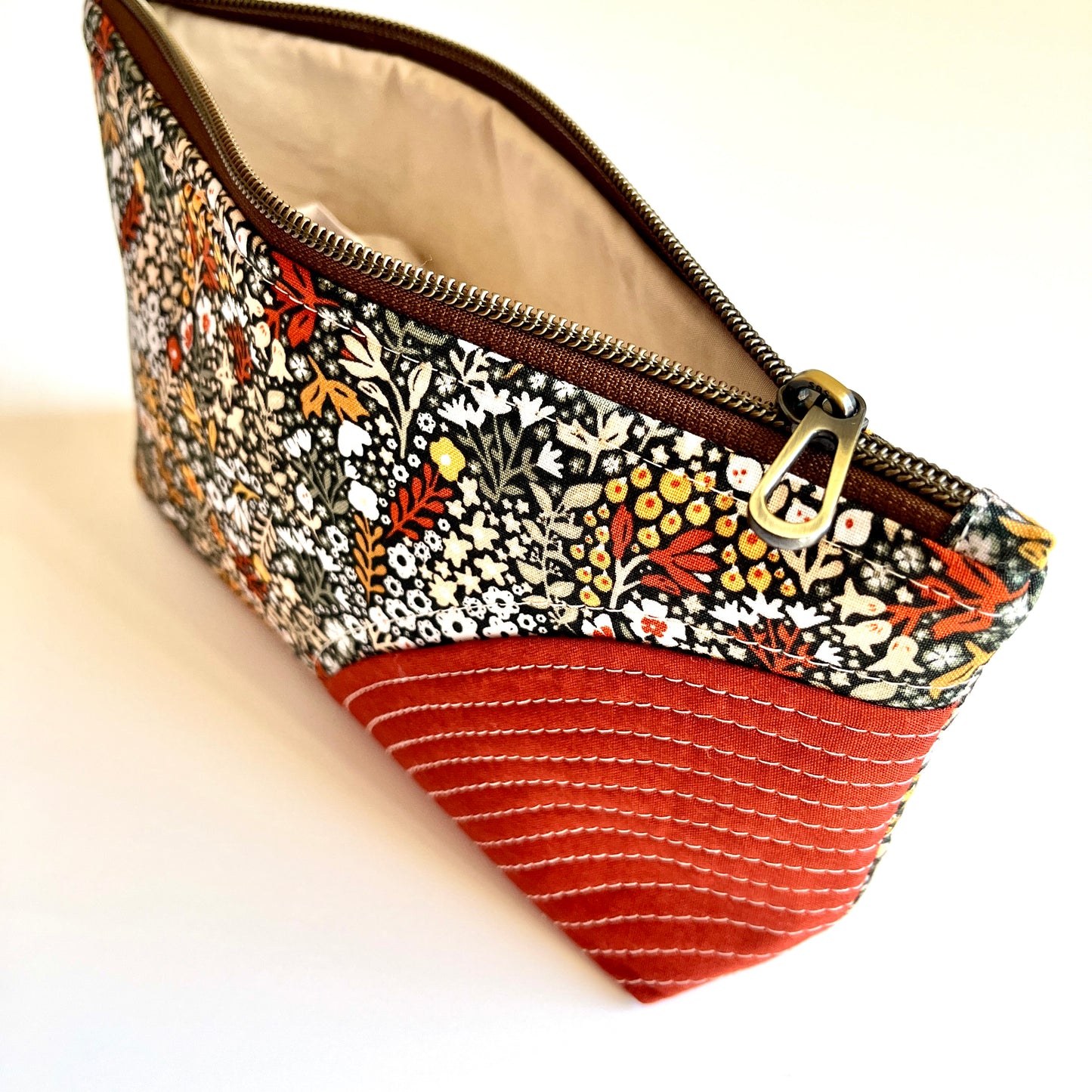 The Traveler Bag | Fall's Last Flowers