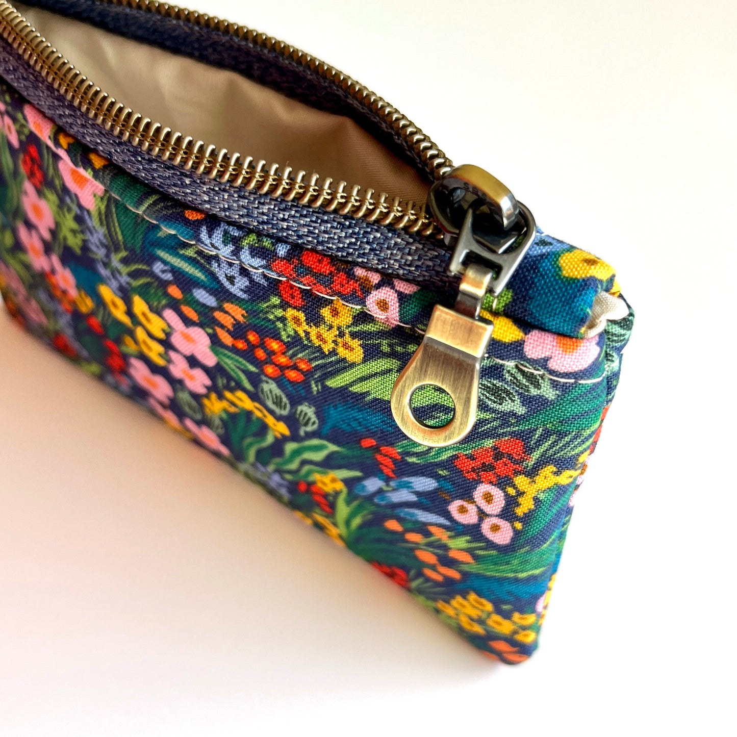 The Mini Pouch | Field of Flowers