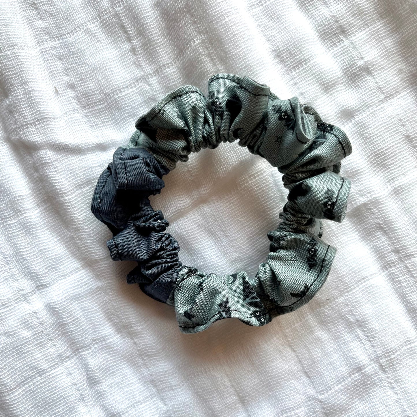Scrappy Scrunchie | Bats