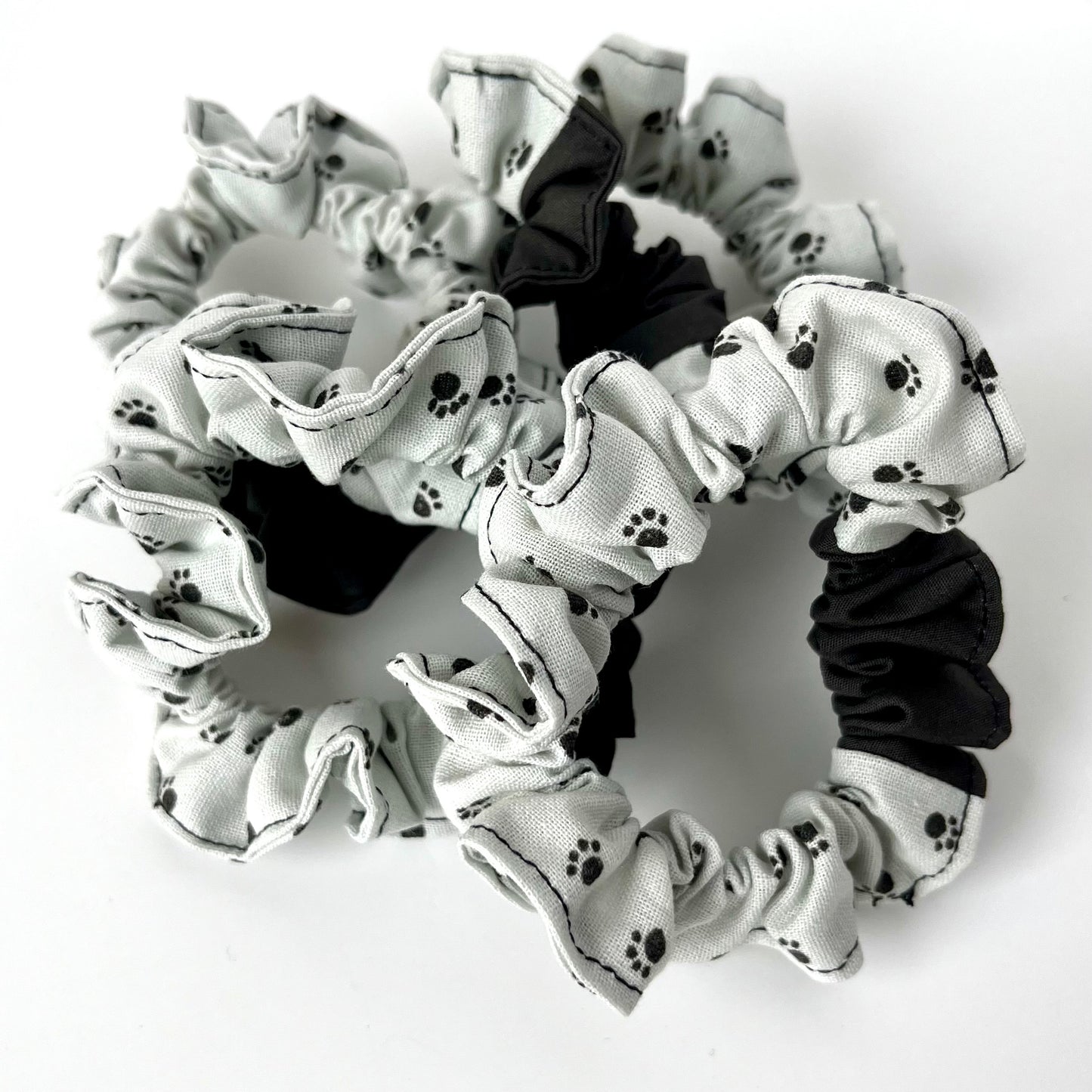 Scrappy Scrunchie | Paw Prints