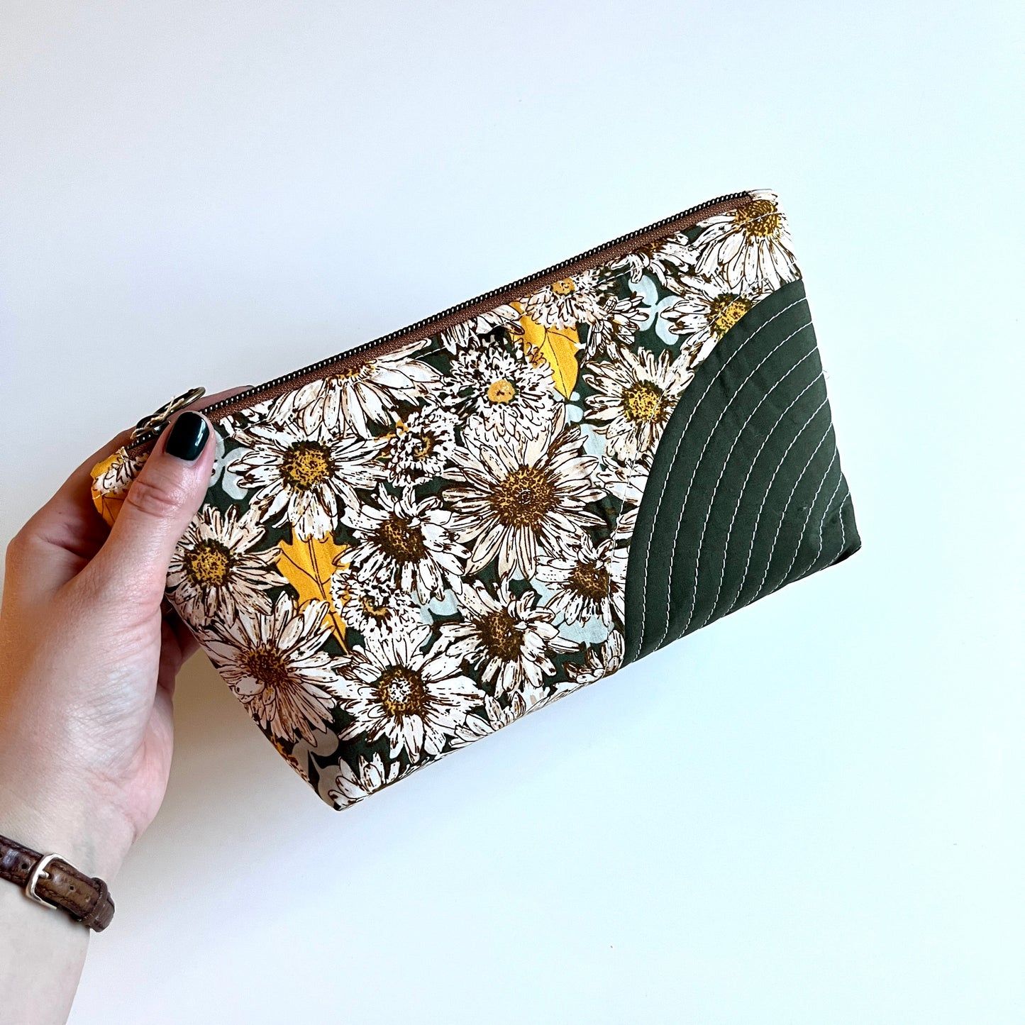 The Traveler Bag | Daisies