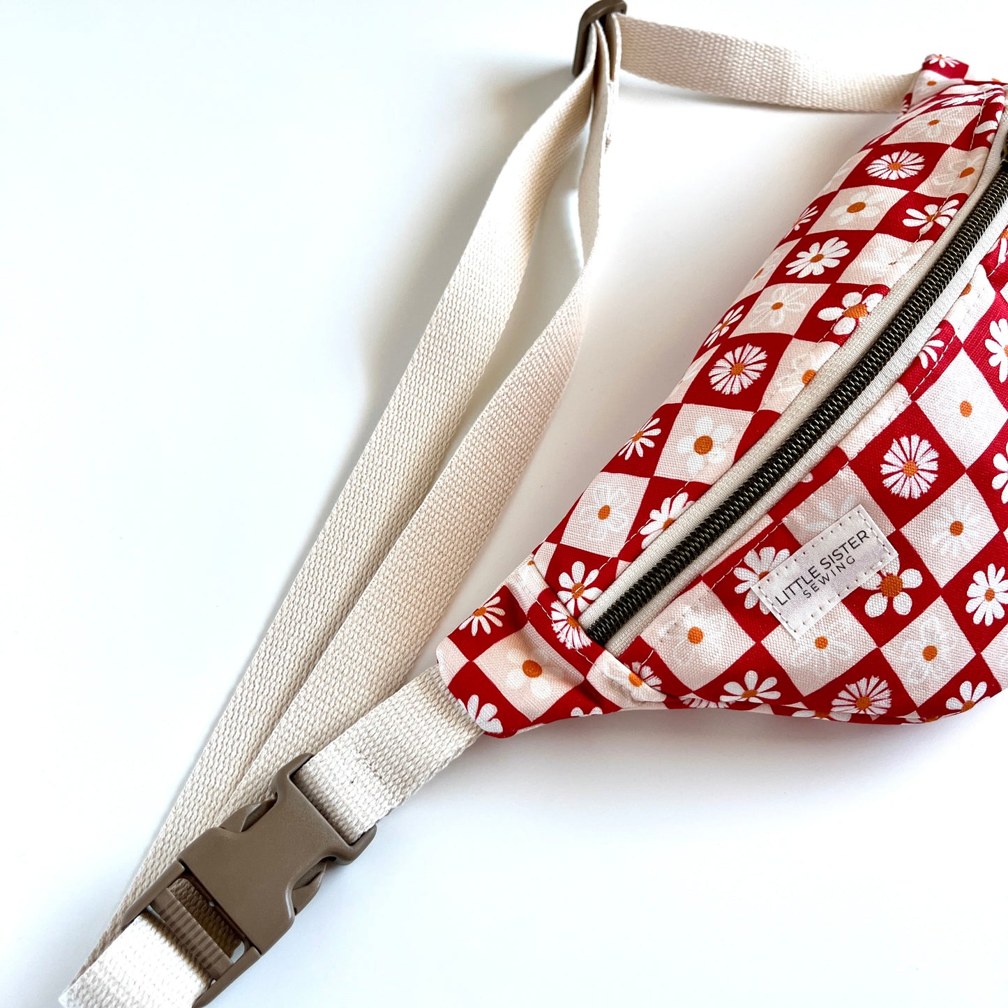 The Sling Bag | Daisy Picnic