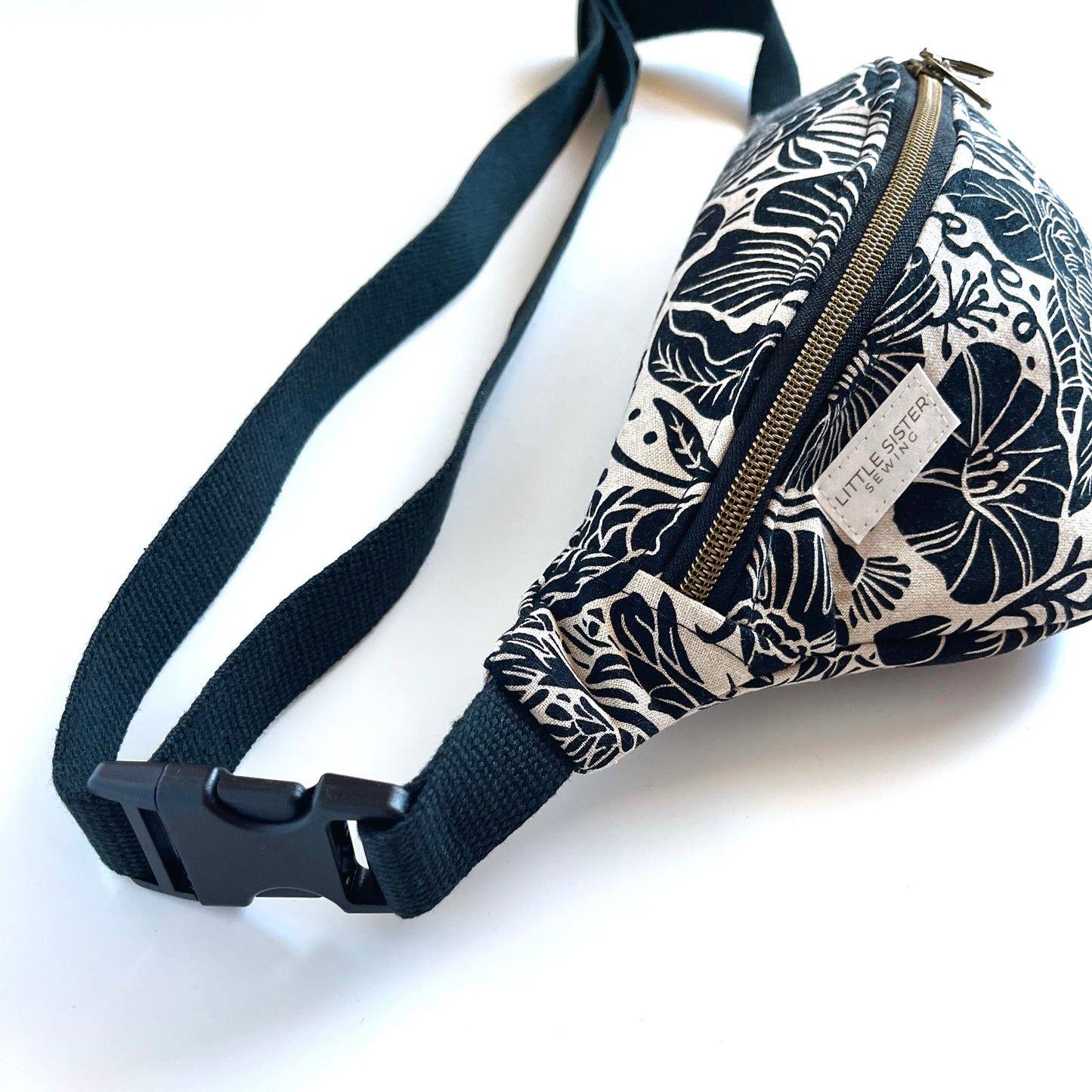 The Sling Bag | B&W Floral