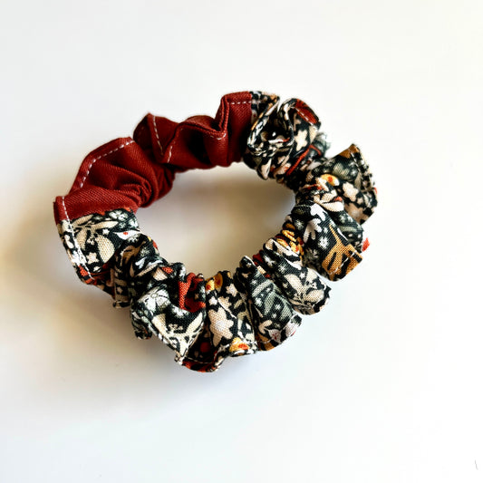 Scrappy Scrunchie | Fall's Last Flowers