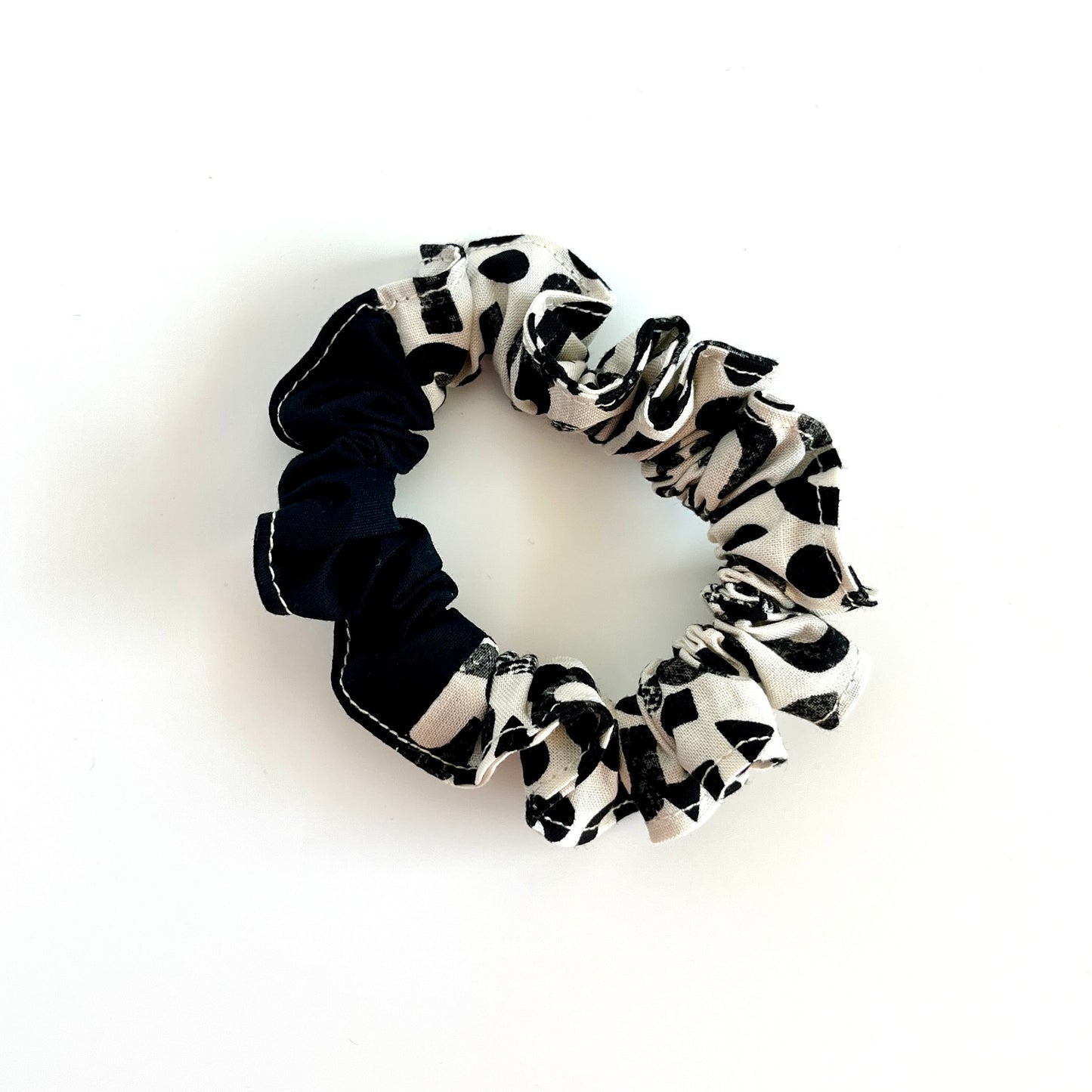 Scrappy Scrunchie | Noir