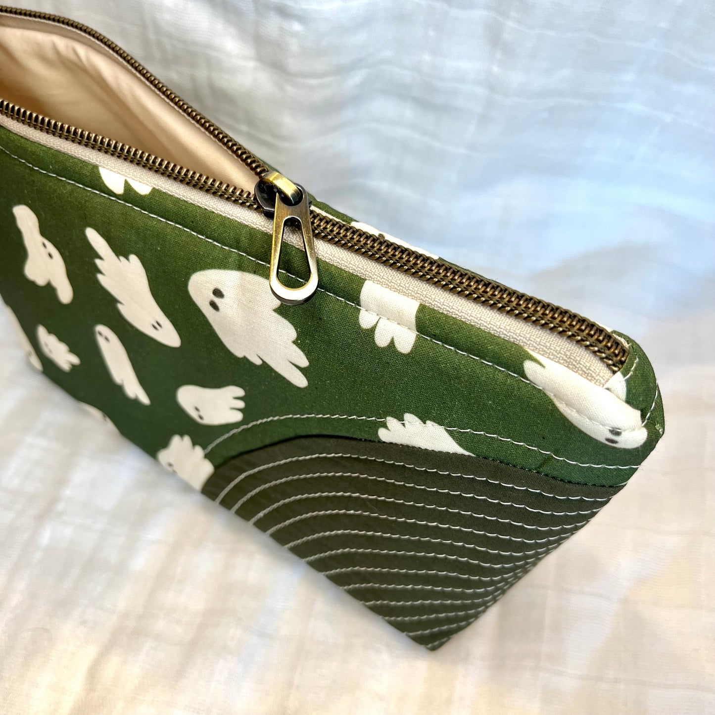 The Traveler Bag | Green Ghosts